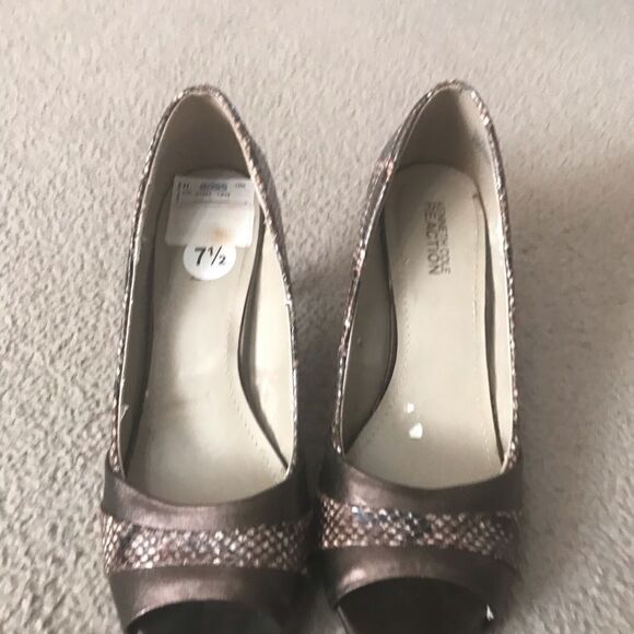 Kenneth Cole Reaction Animal Print Heels Size 7.5 - Picture 5 of 11